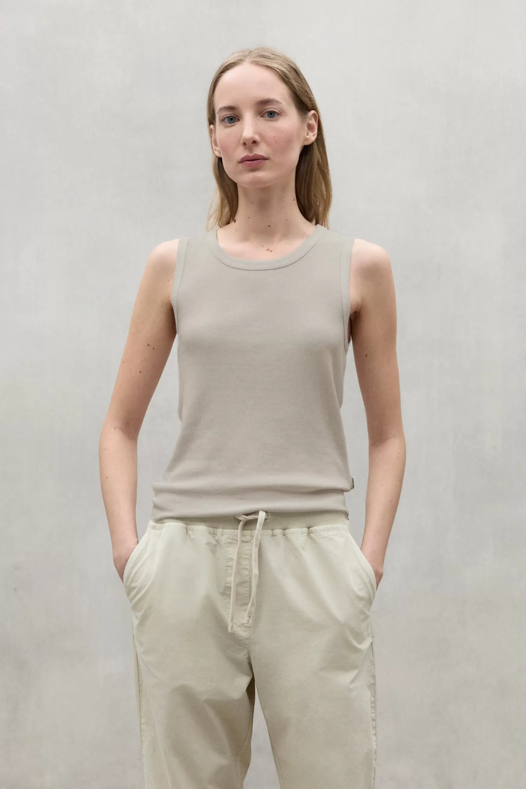 Clearance BEIGE LEKNES T-SHIRT Mujer Camisetas