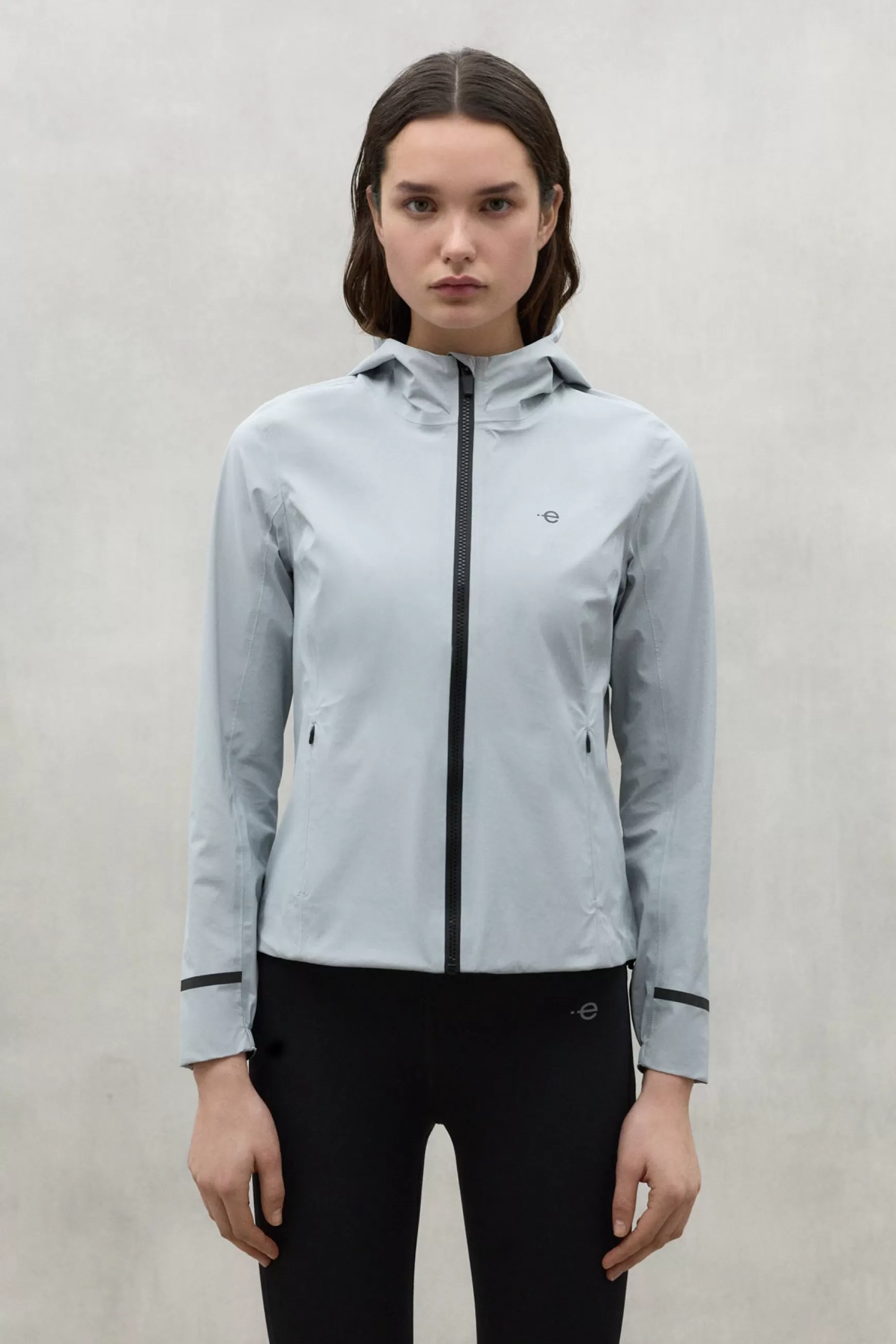 Online CHAQUETA LONDON GRIS CLARO Mujer Running